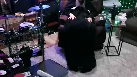 Snapshot of banjoey48 chatting on 18, 3, 2026 BANJOEY online show from 18, 3, 2026