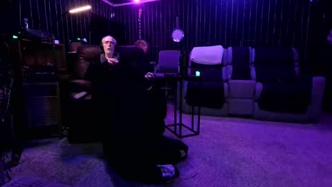 Snapshot of banjoey48 chatting on 19, 3, 2026 BANJOEY online show from 19, 3, 2026