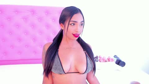 Snapshot of barbarahills_21 chatting on 17, 12, 2024 Barbie Hills online show from 17, 12, 2024