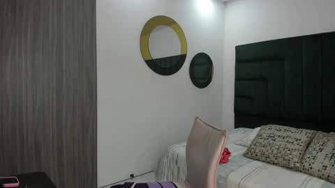 Snapshot of barbaraknox_ chatting on 8, 1, 2025 Barbara online show from 8, 1, 2025