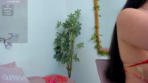 Snapshot of barbaraknox_ chatting on 4, 10, 2025 Barbara online show from 4, 10, 2025