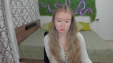 Snapshot of barbaramiles chatting on 16, 1, 2025 Barbara online show from 16, 1, 2025