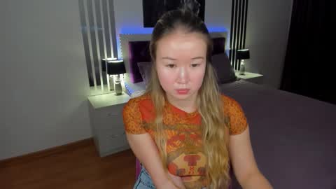 Snapshot of barbaramiles chatting on 11, 9, 2025 Barbara online show from 11, 9, 2025
