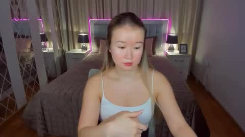 Snapshot of barbaramiles chatting on 1, 12, 2025 Barbara online show from 1, 12, 2025