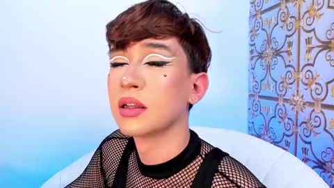          I work from home this is my room 3 online show from 4, 11, 2025