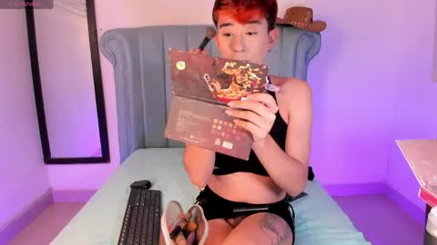 Snapshot of barbie_boy_ chatting on 3, 6, 2026 I work from home this is my room 3 online show from 3, 6, 2026