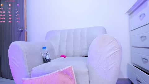  independet model online show from 30, 1, 2025