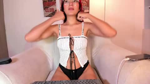  independet model online show from 28, 5, 2026