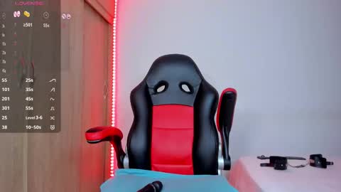 Nicolle  online show from 28, 2, 2026