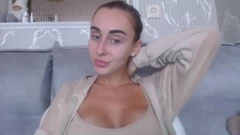 Snapshot of barbie_giirls_ chatting on 22, 9, 2025 Kate online show from 22, 9, 2025