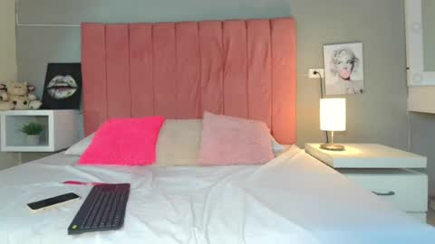 Snapshot of barbie_lorens chatting on 12, 7, 2026 Barbie lorens online show from 12, 7, 2026