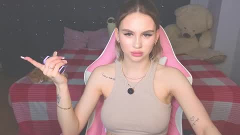 Snapshot of barbieee_doll chatting on 17, 5, 2026 Eva online show from 17, 5, 2026