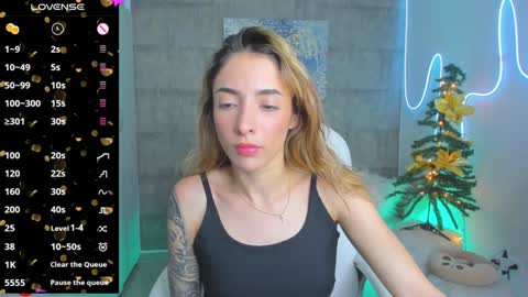 Snapshot of barbiie_scoth chatting on 8, 12, 2024 Barbie Scot online show from 8, 12, 2024