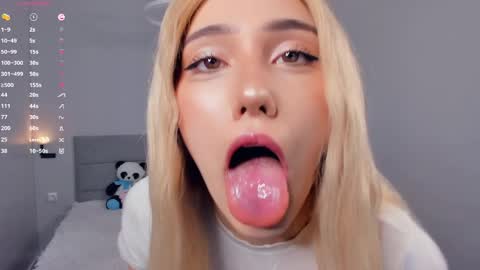 Mia online show from 19, 5, 2026