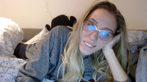 Lena online show from 25, 3, 2026