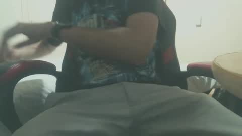 Snapshot of baronminuit69 chatting on 1, 1, 2025 baronminuit69 online show from 1, 1, 2025