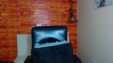 Bastian online show from 2, 2, 2025