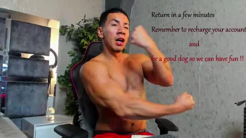 Snapshot of bastian_franco01 chatting on 10, 10, 2025 Bastian Independent Model online show from 10, 10, 2025
