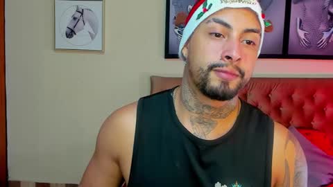 Snapshot of bastian_jones1 chatting on 25, 12, 2024 bastian_jones1 online show from 25, 12, 2024