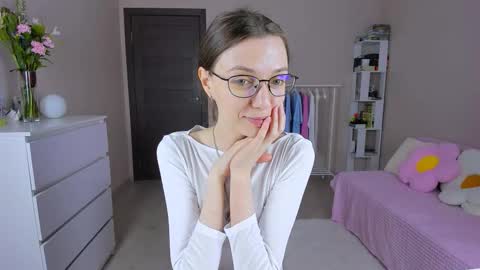 Snapshot of bb_lourels_ chatting on 29, 3, 2026 Lourel I will be here on and online show from 29, 3, 2026
