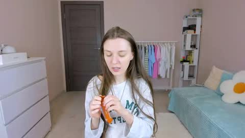Snapshot of bb_lourels_ chatting on 19, 4, 2026 Lourel I will be here on and online show from 19, 4, 2026