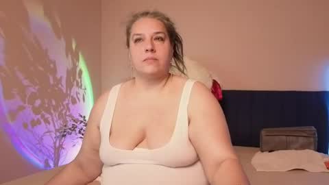 Love online show from 25, 5, 2026