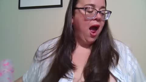 Snapshot of bbwsophiecooks chatting on 22, 4, 2026 Sophie BBW online show from 22, 4, 2026