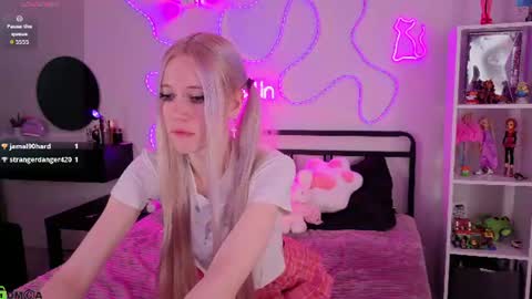 Snapshot of bbybee_lin chatting on 1, 8, 2026 bbybee lin online show from 1, 8, 2026