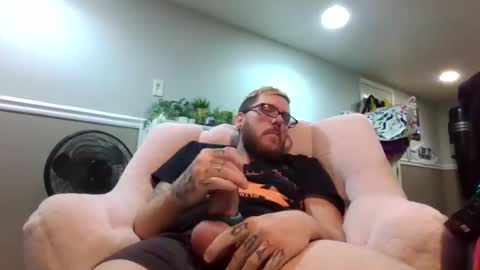 Snapshot of bbygirlanddaddyplay chatting on 12, 1, 2025 DaddyD online show from 12, 1, 2025