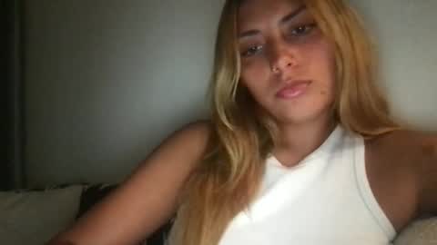Snapshot of bbypiamia chatting on 22, 5, 2026 bbypiamia online show from 22, 5, 2026