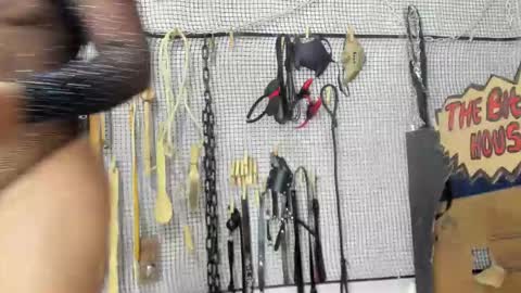 Meduza  online show from 16, 2, 2026