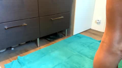 Snapshot of bdsm_toyboy chatting on 4, 10, 2025 bdsm_toyboy online show from 4, 10, 2025