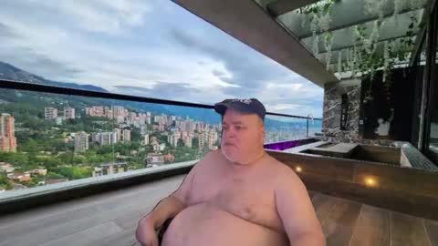 Snapshot of bear4muscle chatting on 11, 1, 2026 Dookie online show from 11, 1, 2026