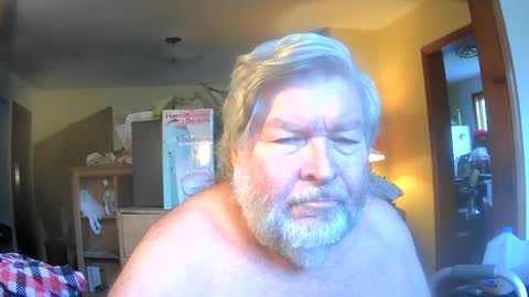 Snapshot of bear8620 chatting on 13, 6, 2026 bear online show from 13, 6, 2026