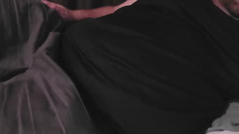 bear_man_oi online show from 15, 12, 2024