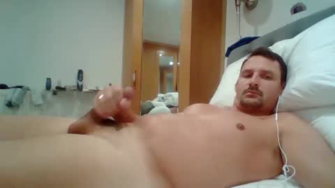 Snapshot of bearboudior chatting on 29, 4, 2026 bearboudior online show from 29, 4, 2026
