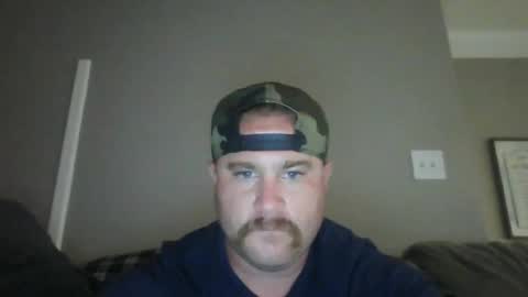 Snapshot of bearded4urpleasure chatting on 17, 6, 2026 bearded4urpleasure online show from 17, 6, 2026