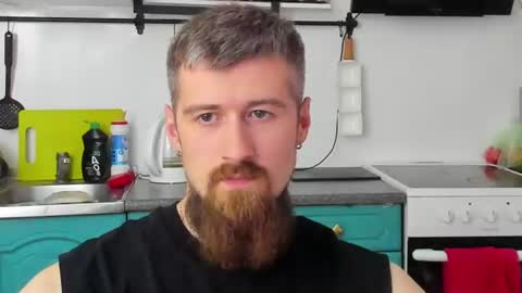 Snapshot of bearded_legend chatting on 7, 8, 2026 Zeus online show from 7, 8, 2026