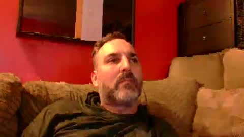 Snapshot of beardedambition chatting on 8, 5, 2026 beardedambition online show from 8, 5, 2026