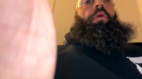 beard online show from 23, 1, 2025