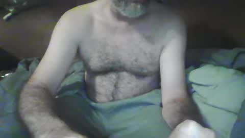 Snapshot of beastiejam2000 chatting on 15, 12, 2024 beastiejam2000 online show from 15, 12, 2024