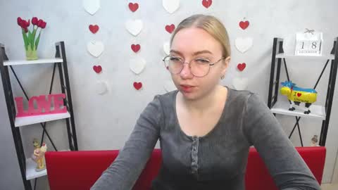 BeatriceFlyy online show from 18, 12, 2024