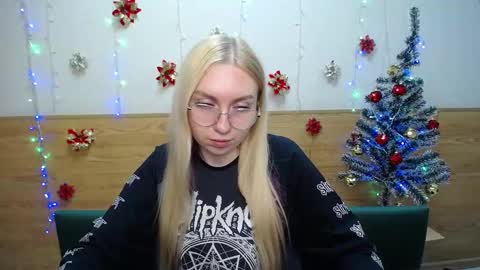 BeatriceFlyy online show from 19, 1, 2025