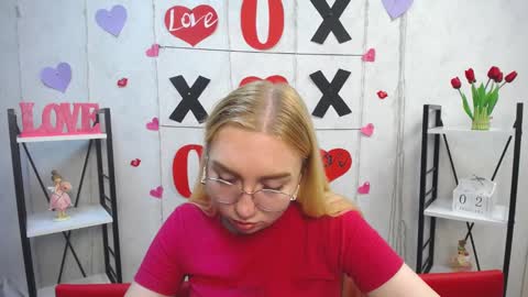 BeatriceFlyy online show from 2, 2, 2025