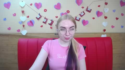 BeatriceFlyy online show from 1, 3, 2025