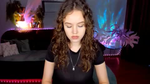 Snapshot of beatricewild chatting on 5, 5, 2026 BeatriceWild online show from 5, 5, 2026