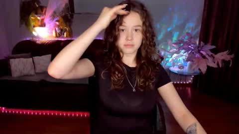 Snapshot of beatricewild chatting on 12, 5, 2026 BeatriceWild online show from 12, 5, 2026