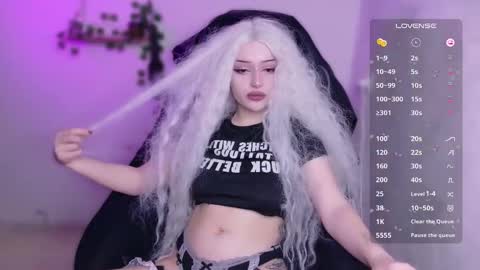 Snapshot of beaty_lilith chatting on 27, 9, 2025 beaty_lilith online show from 27, 9, 2025