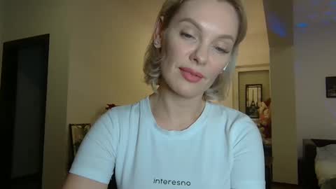 Beautifulkollette online show from 13, 1, 2025