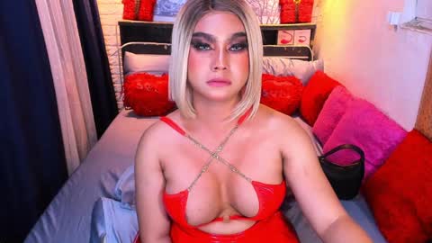 Snapshot of beautifulstrangerts chatting on 11, 12, 2024 Queen Alexa online show from 11, 12, 2024